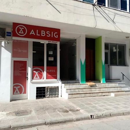 City Center Apartment Saranda Luaran gambar