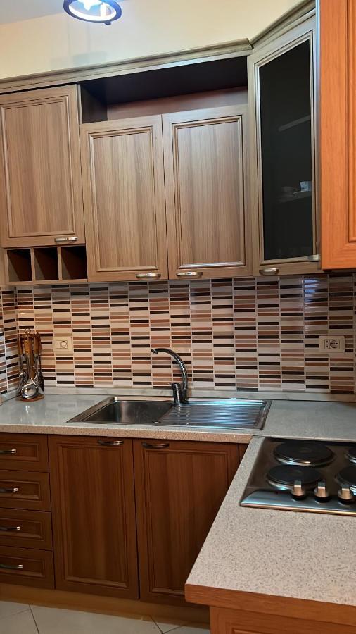 City Center Apartment Saranda Luaran gambar