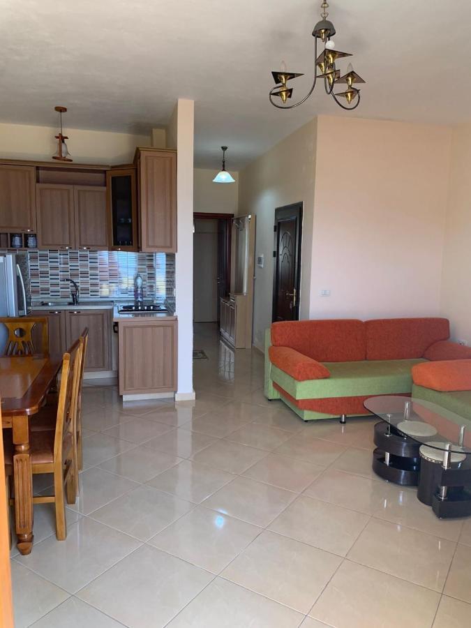 City Center Apartment Saranda Luaran gambar